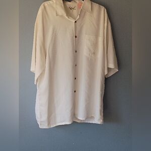 Casual White Button Down Shirt with Short Sleeves